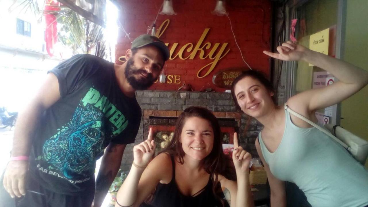 Hostel Lucky House Čiang Mai Exteriér fotografie