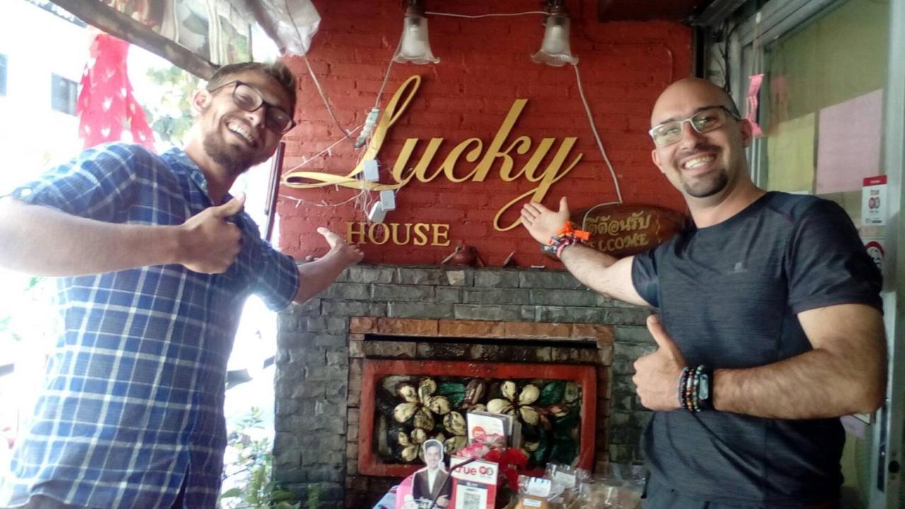 Hostel Lucky House Čiang Mai Exteriér fotografie